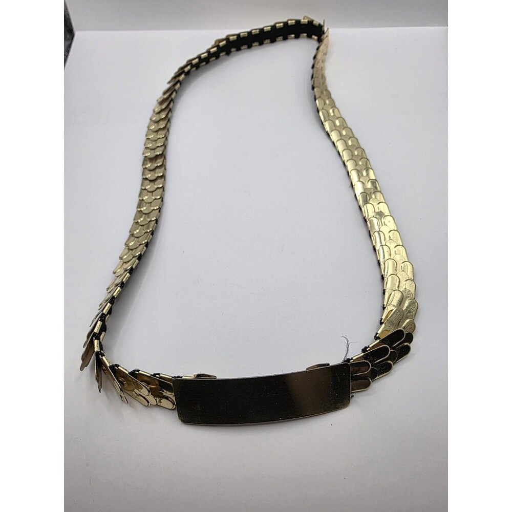 Goldtone Vintage 80s Strech Belt 29"